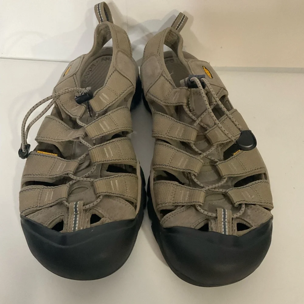 Keen’s Newport H2 Water Hiking Sandal; Easy On Bungee Cinch, Toe Bumper, Size 12